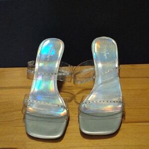 Jacqueline‎ Ferrari Lucinda Silver Womens 6.5M Shimmering Silver Heels